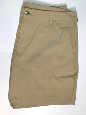 lululemon athletica Men's Tan Flat-Front Shorts